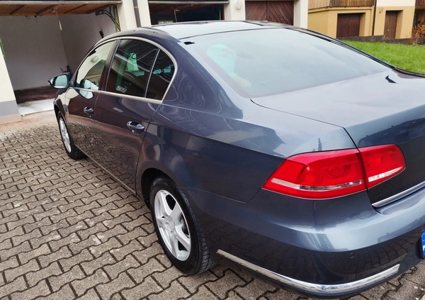 Volkswagen Passat cena 27000 przebieg: 280000, rok produkcji 2011 z Kamień Krajeński małe 191